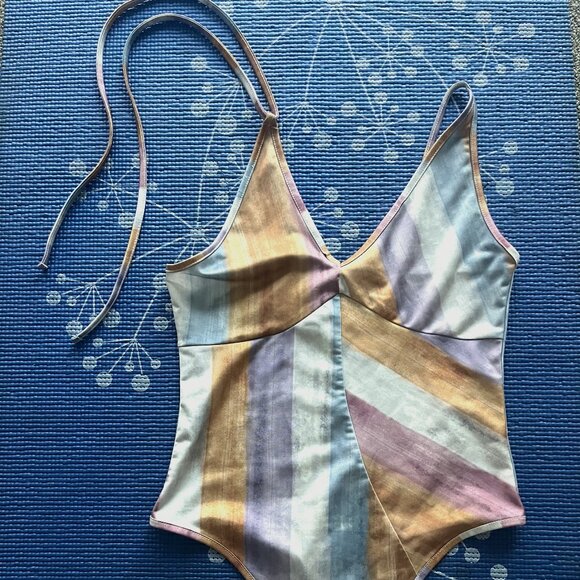 NA‑KD swimsuit - Picture 1 of 3